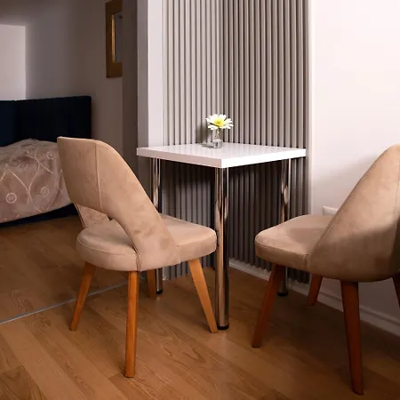 Suprem Modern Near Center, Self Check-in & Fast Wi-fi * Tirana