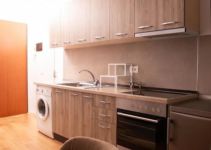 Suprem Modern Near Center, Self Check-in & Fast Wi-fi Apartamento Tirana